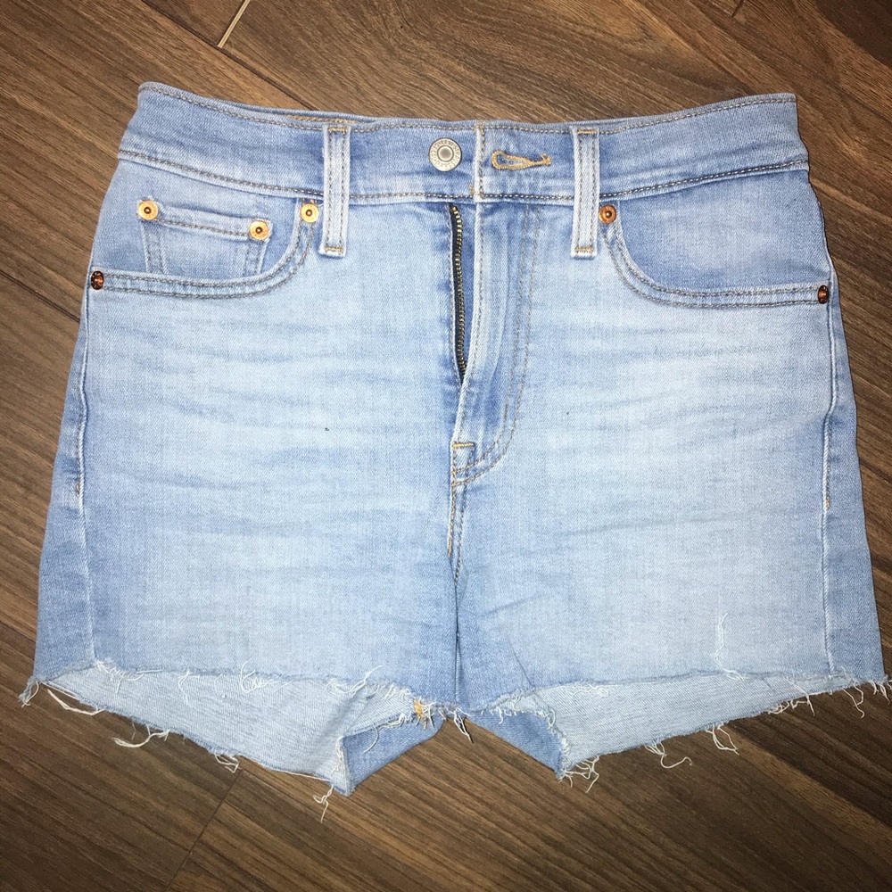 Levi’s 501 High Rise Short - Picture 2 of 5